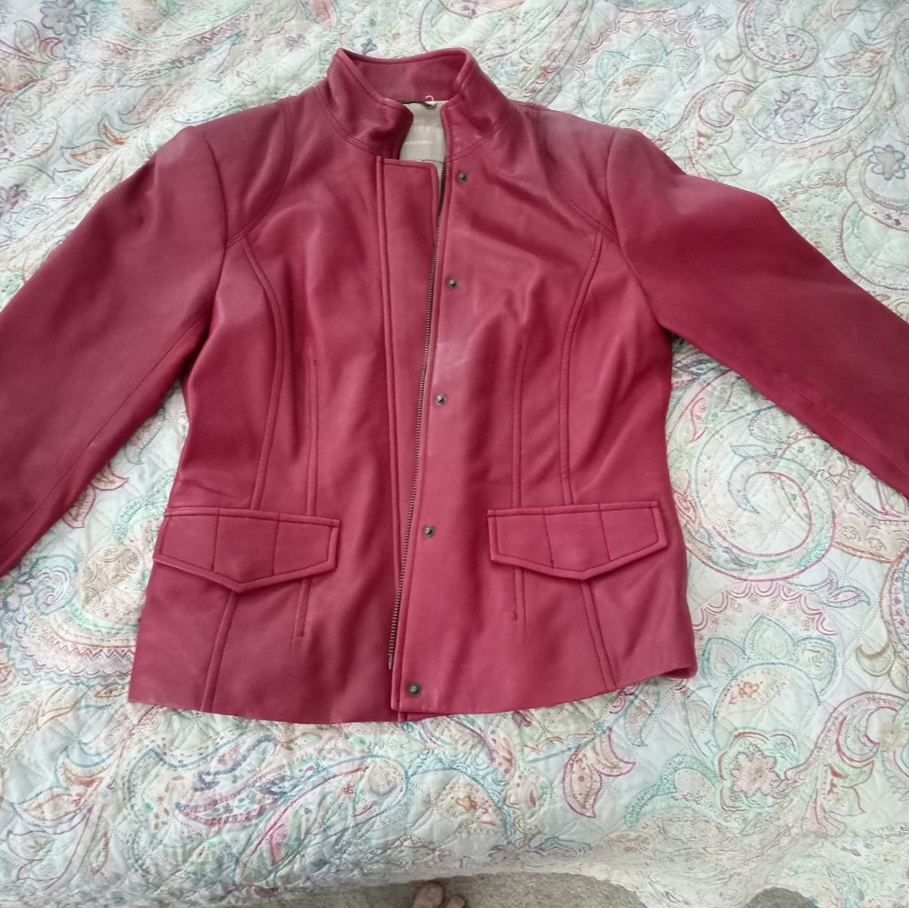 Banana republic burgundy leather coat sz S